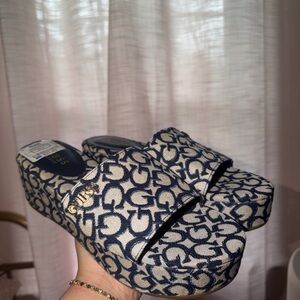 Guess Navy and Cream Patterned Slide Sandals